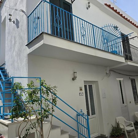 La Casa Di Giuliana Primo Piano Con Balcone Villa Ischia Exterior photo