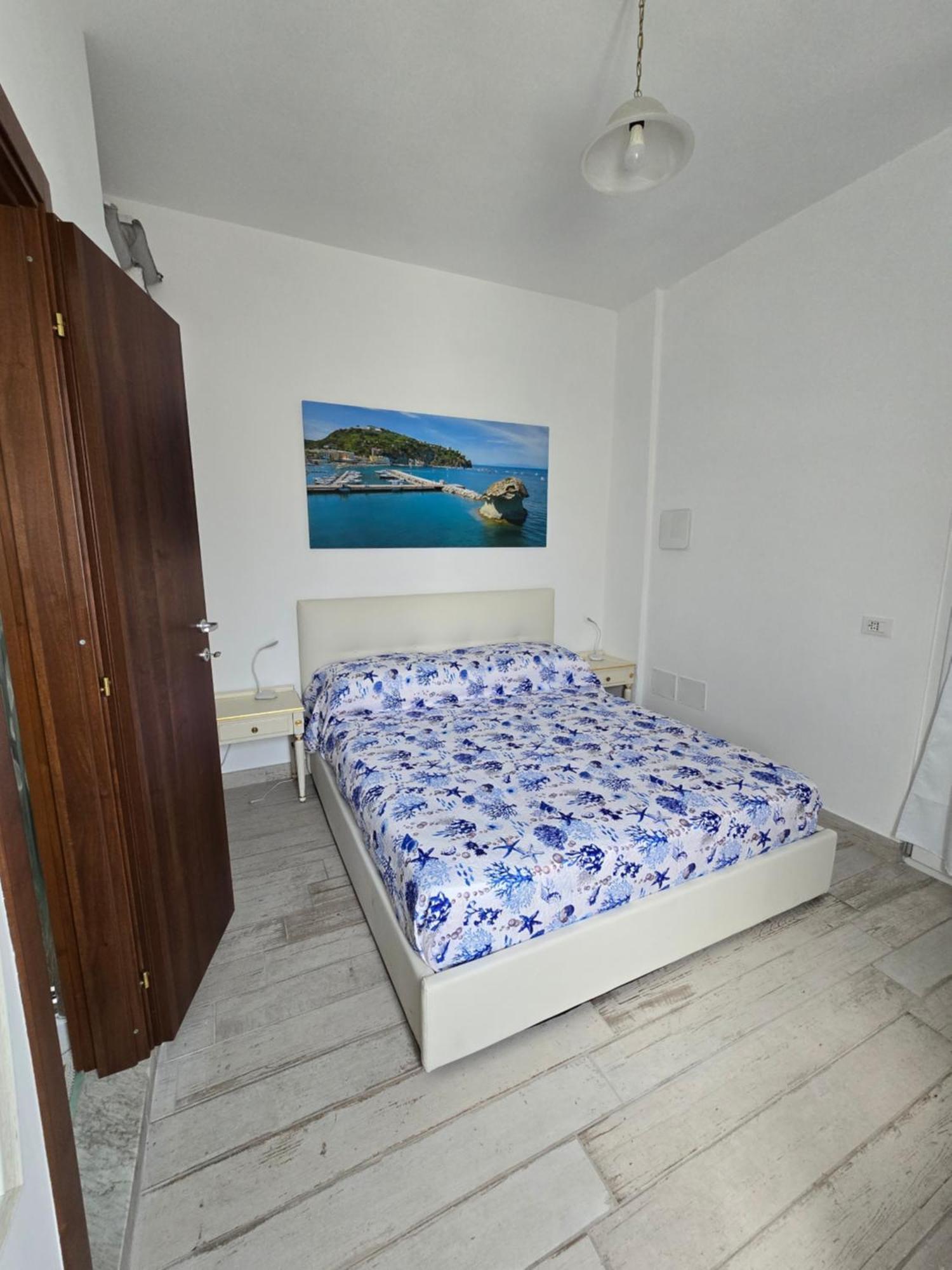 La Casa Di Giuliana Primo Piano Con Balcone Villa Ischia Exterior photo